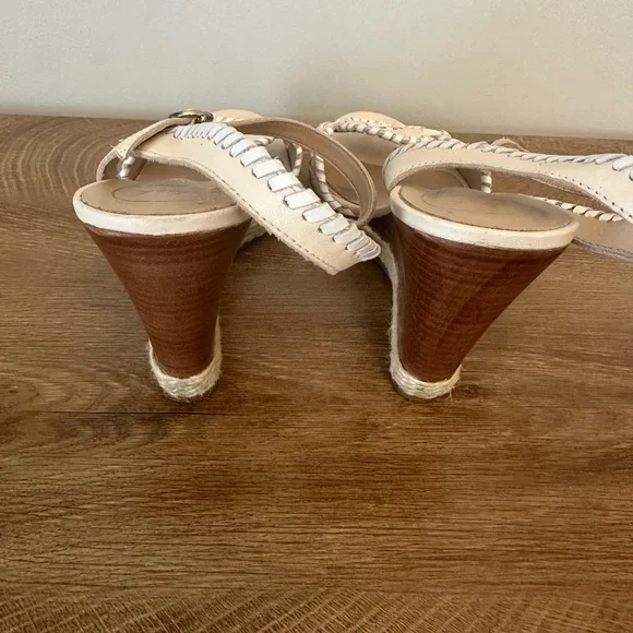 Jack Rogers Cream Leather Wedge Sandals with Whipstitch Trim Size 8.5 - Picture 4 of 7